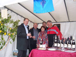 Foire aux vins de Blagny-sur-Vingeanne. Rmi Delatte en compagnie de Bernard Lenoir, Maire de Charmes, de Marie Franoise Collinet, Maire de Blagny-sur-Vingeanne, de Bruno Bethenod, Maire d'Arceau et de Grard Dubois, Maire de Varois et Chaignot