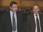 Jean-Franois LAMOUR, Ministre des Sports, de la Jeunesse et de la Vie Associative, aux cts de Rmi DELATTE, visite les quipements sportifs du complexe de LOUZOLE  Saint-Apollinaire. 
- 24 novembre 2006 -
