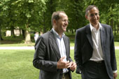 Rmi DELATTE et Jean-Franois DODET, directeur de campagne  De vous  moi  - Fte du quartier CHEVREUL-PARC au parc de la Colombire  Dijon - - 12 mai 2007 -